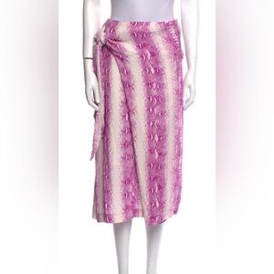 $220 NEW Essential Antwerp Chic Pink and Cream Swim Sarong 34 EUR